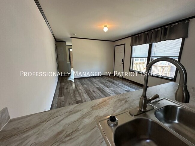 Building Photo - E12505 County Rd W