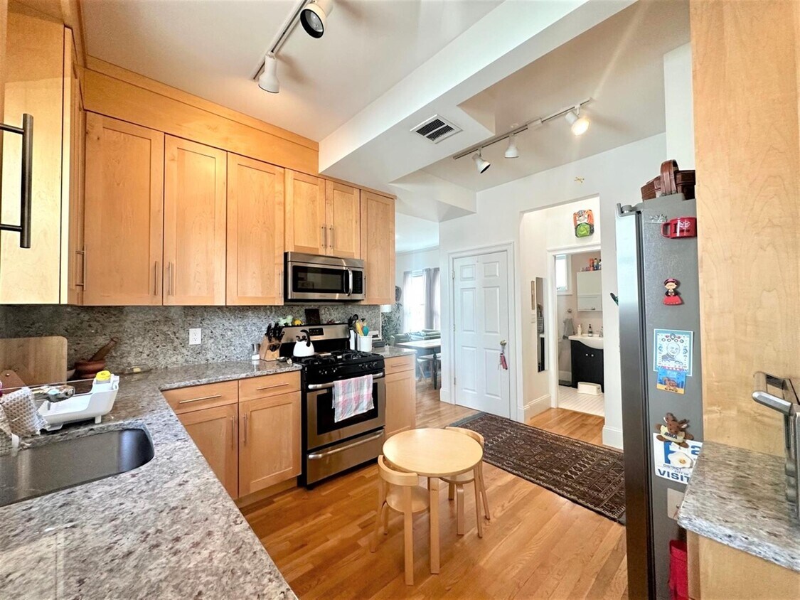 20 Concord Ave Unit 1, Somerville, MA 02143 Apartments in Somerville