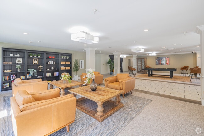 Clubhouse - CommonPlace Summerville