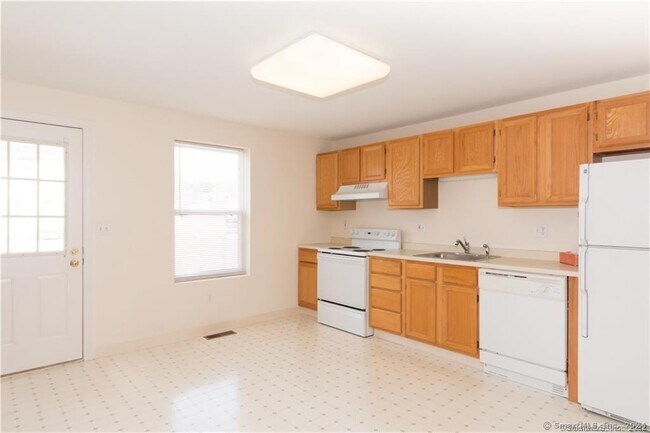 Foto del edificio - 6 Larkspur Ln