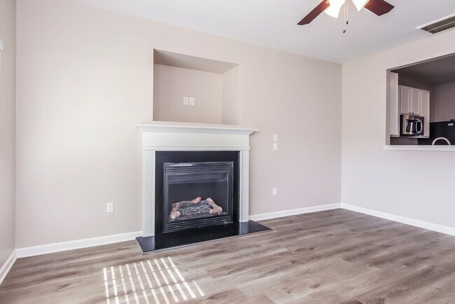 Foto del edificio - 806 Laurens Way