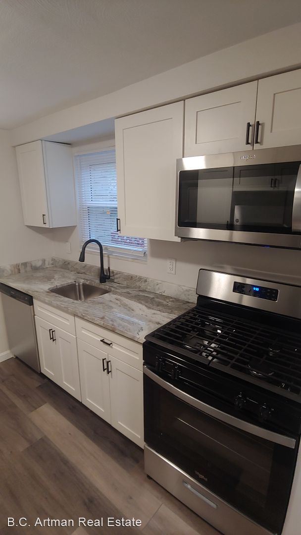 Building Photo - 2 br, 1 bath House - 409 Maytide Street