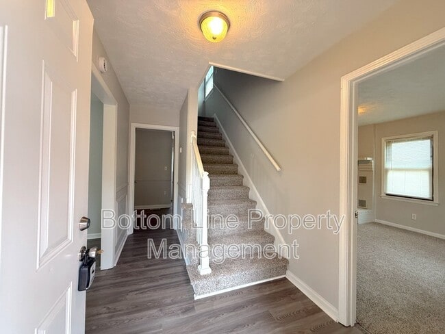 Foto del edificio - 3315 Wiseman Dr