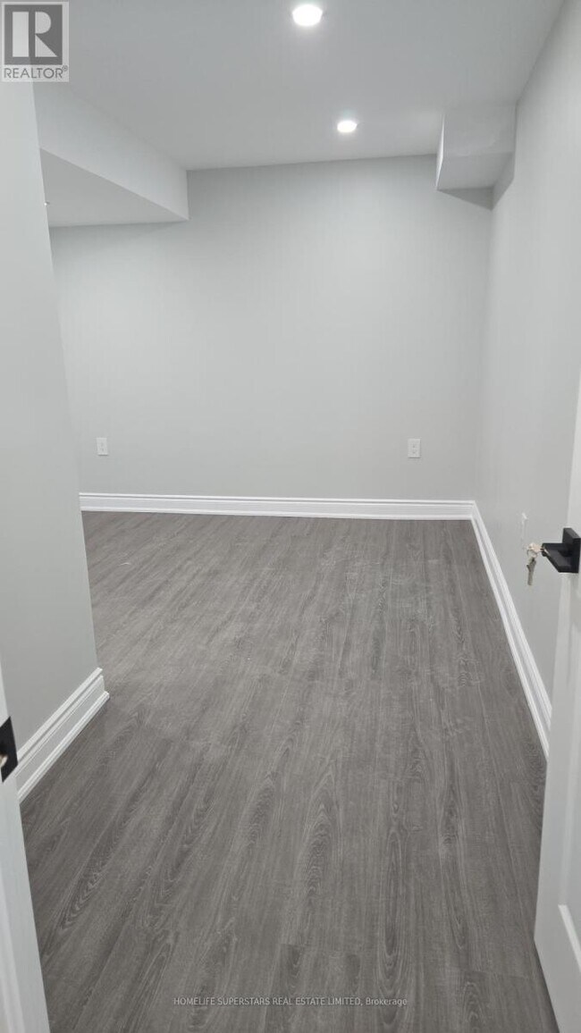 Building Photo - 6 Emerald Coast Trl