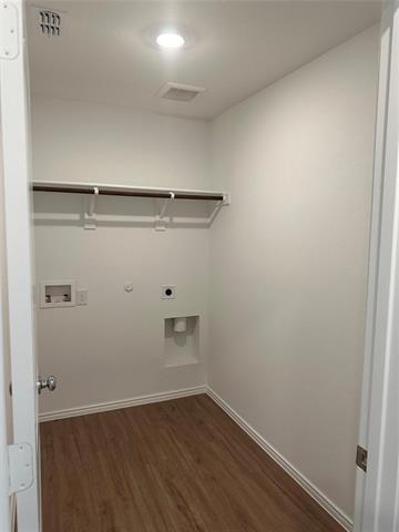 Foto del edificio - 330 Mahogany Ln