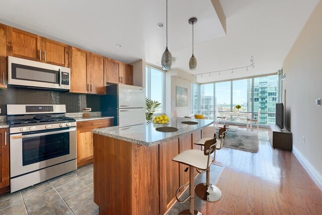 Building Photo - 20 Newport Pkwy