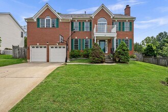 Building Photo - 13111 Venetian Rd