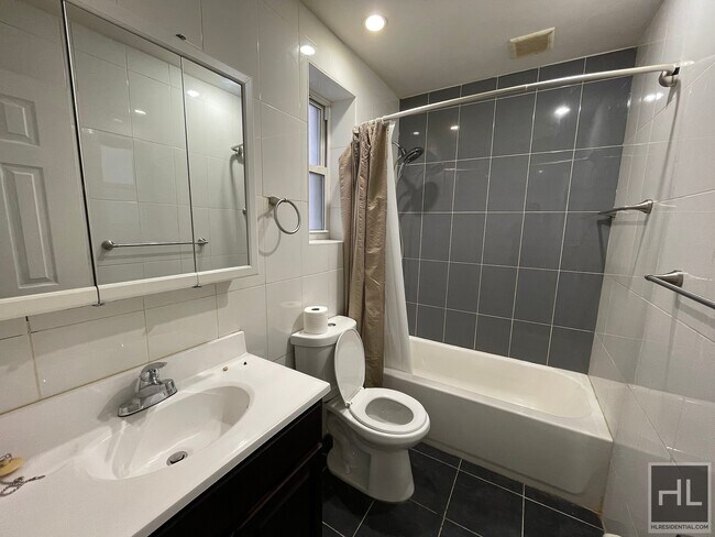 Foto del edificio - DANK COURT