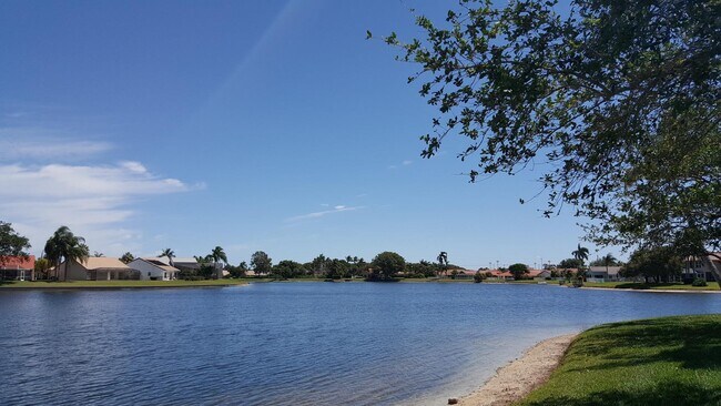 Foto del edificio - 7780 Stone Harbour Dr