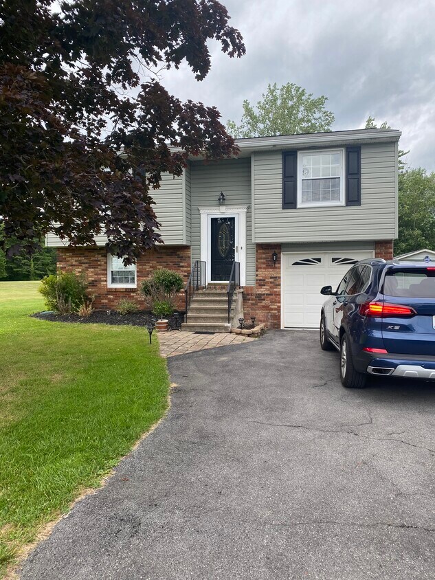 Foto principal - 5201 Orangeport Rd