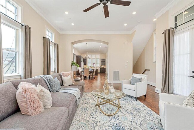 Foto del edificio - 3917 Gramercy St