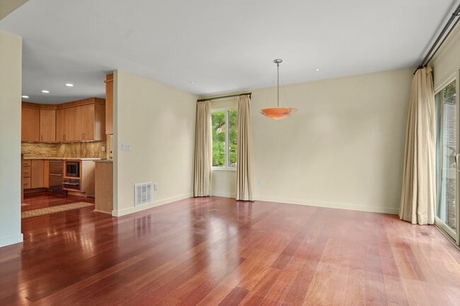 Building Photo - 105 W Lyon Farm Dr