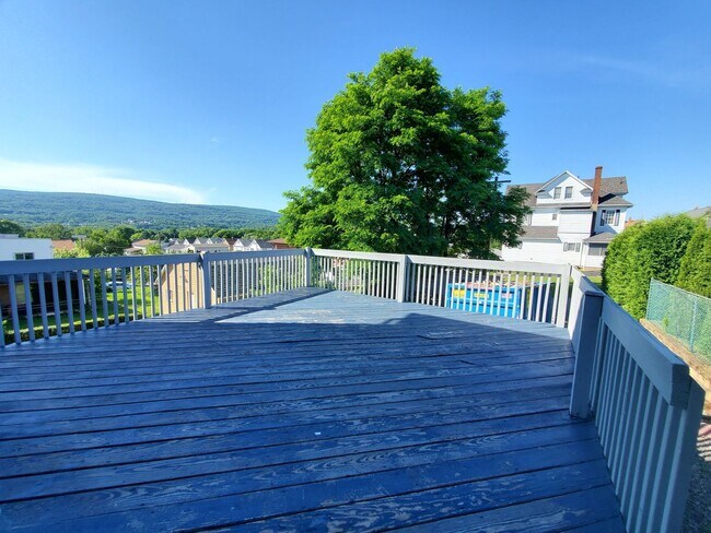Foto del edificio - 1336 Dartmouth St