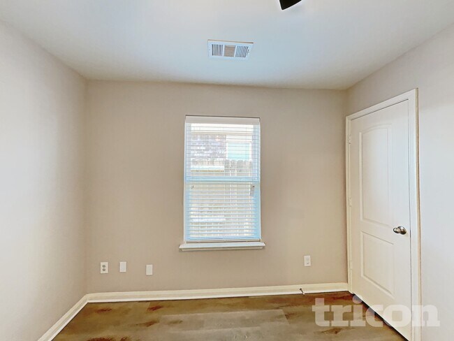 Foto del edificio - 108 Rushmore Ln