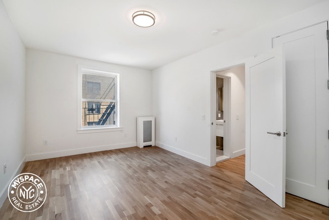 Building Photo - 130 Martense St