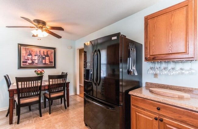 Foto del edificio - 268 Bellehaven Dr