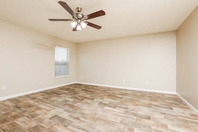 Building Photo - 2387 Yellow Grass Ct