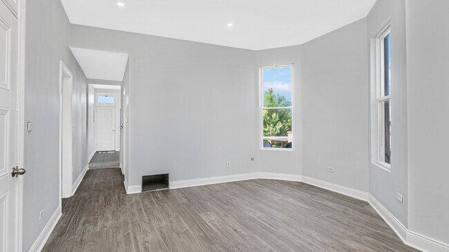 Foto del edificio - 3227 W Beach Ave