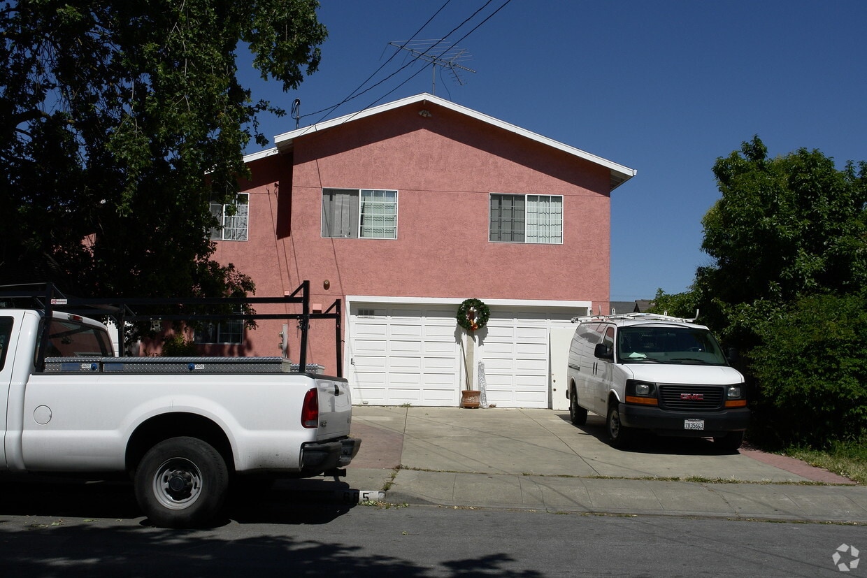 Foto del edificio - 685 4th Ave