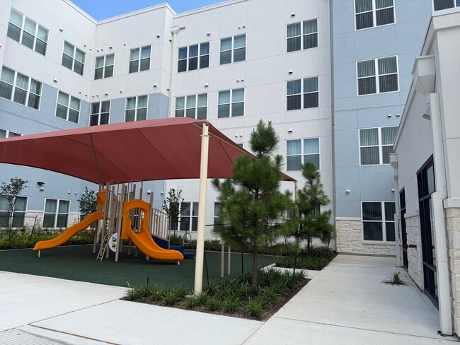 Building Photo - Frumencio Reyes Jr. Plaza