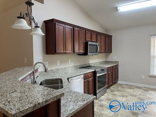 Foto del edificio - 120 NW Wittington Ln