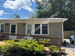 Building Photo - 203 Hawthorne Ave
