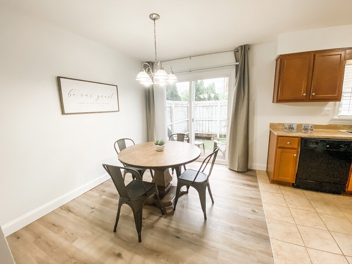 Foto principal - 4860 Westport Rd