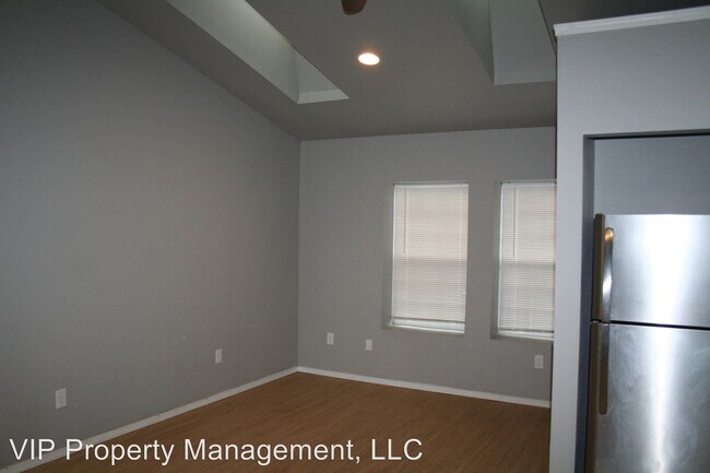Building Photo - Studio, 1 bath House - 111 E. Homestead Ave