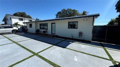 Building Photo - 18525 NW 38th Ave