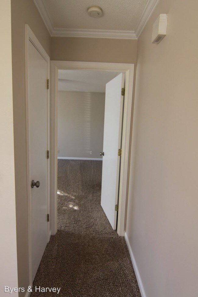 Building Photo - 5 br, 4 bath House - 168 Lancashire Drive