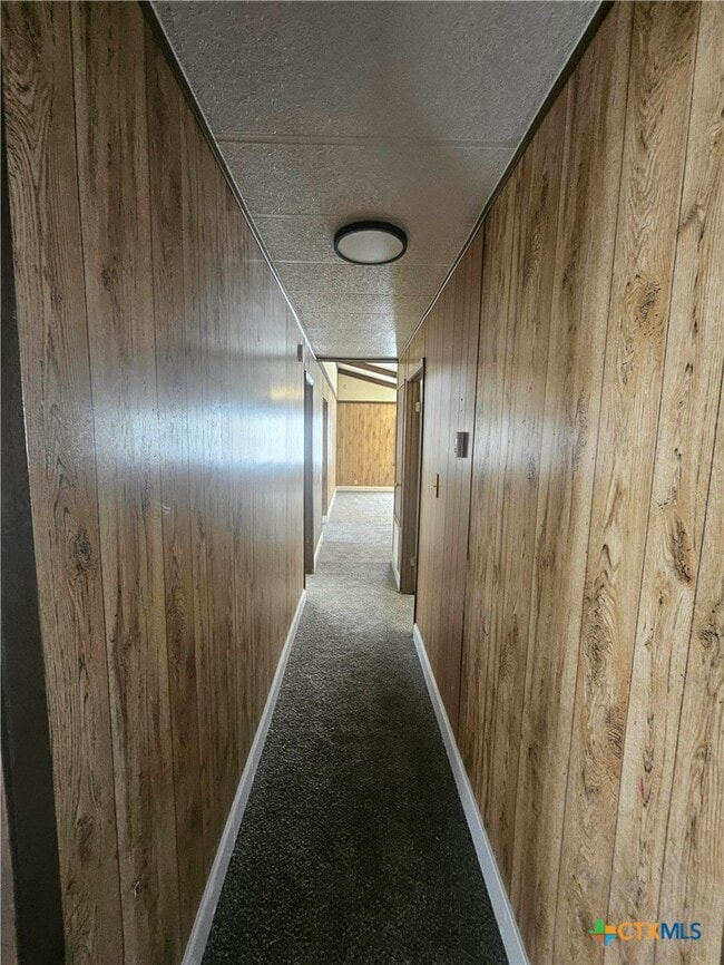 Foto del edificio - 1510 Karen Dr