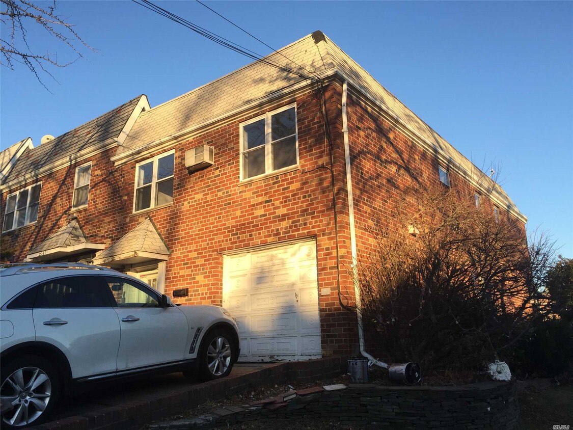 Primary Photo - 25-69-69 125th St