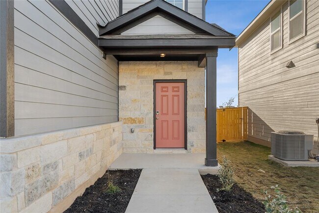 Building Photo - 233 Kellys Heroes Way