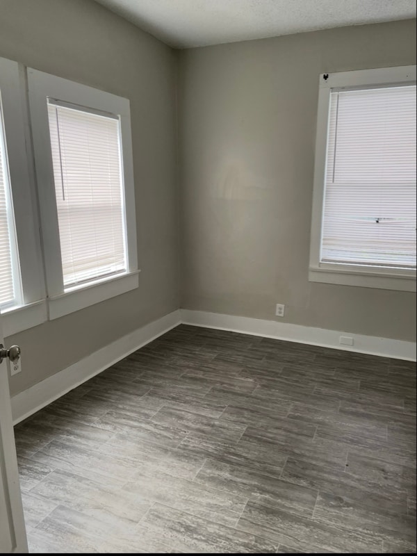 Building Photo - 954 Baltimore St