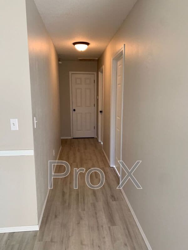 Building Photo - 3802 College View Dr