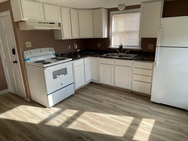 Foto del edificio - 162 Russell Rd