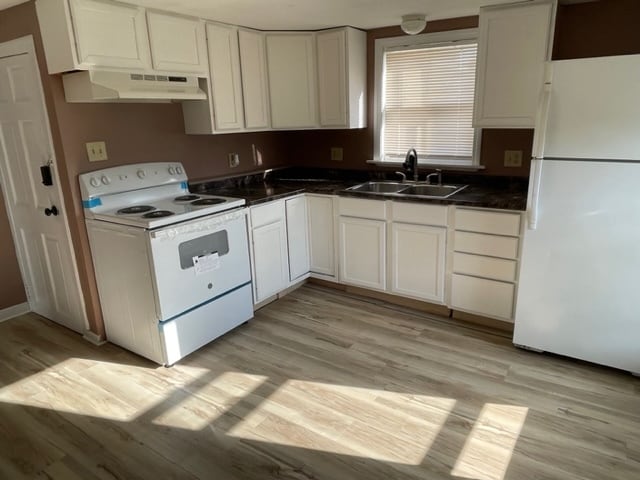 Building Photo - 162 Russell Rd