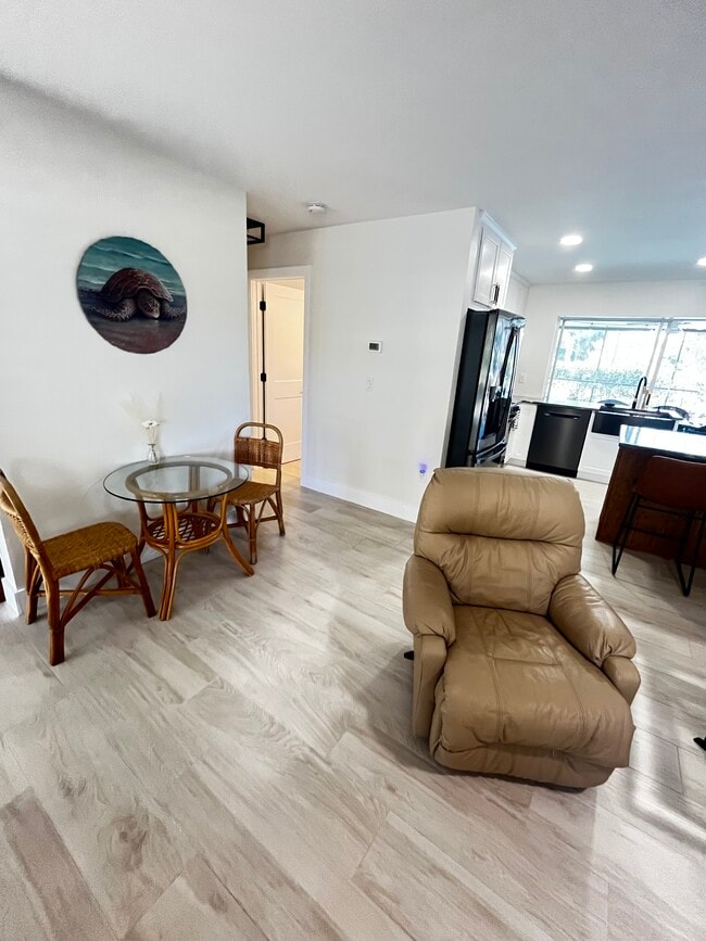 Photo - 27251 Patrick St House