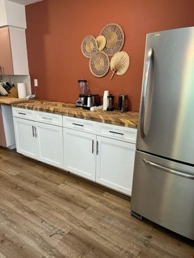 Building Photo - 923 Orange Isle