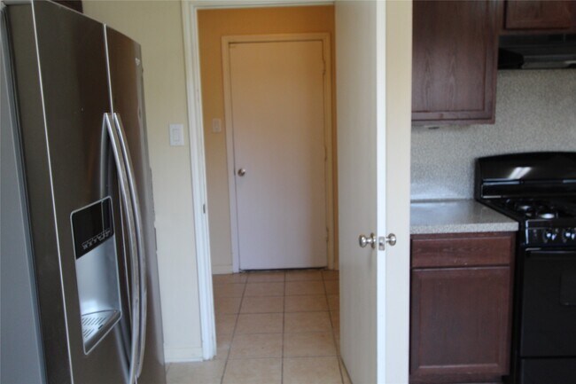 Foto del edificio - 5707 Saluda Creek Ln