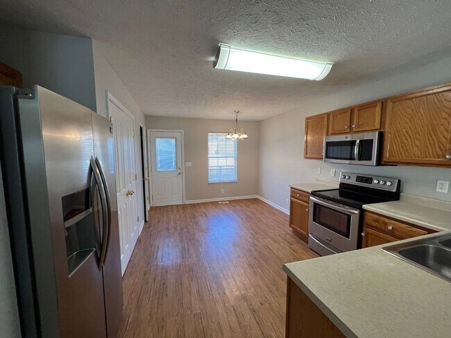 Building Photo - 3 br, 2 bath House - 1706 Battleground Dr