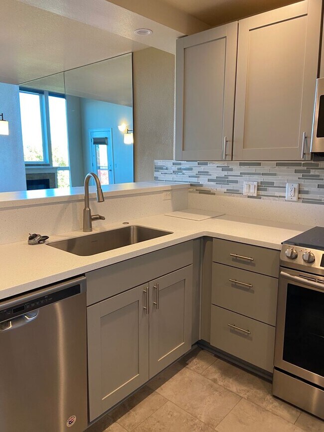 Foto del edificio - Beautiful Columbia Shores Condo Near Downtown Vancouver on the Columbia River