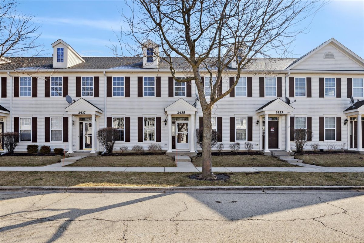 Foto principal - 2435 Georgetown Cir