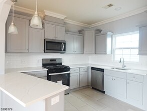 Building Photo - 57 N 15th St