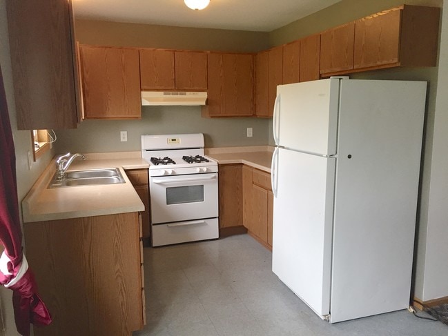 Interior Photo - 450 E Mesa Dr