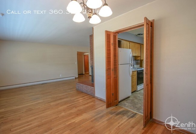 Foto del edificio - 703 NW 78th St