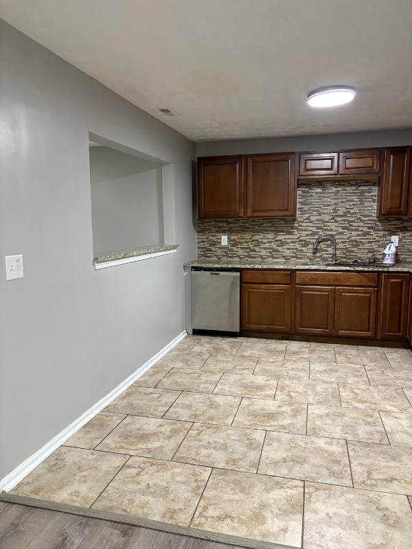 Building Photo - 4246 Redonda Ln