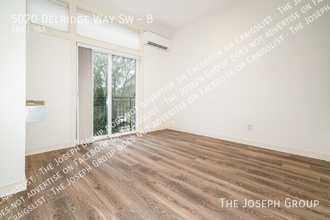 Foto del edificio - 5020 Delridge Wy SW