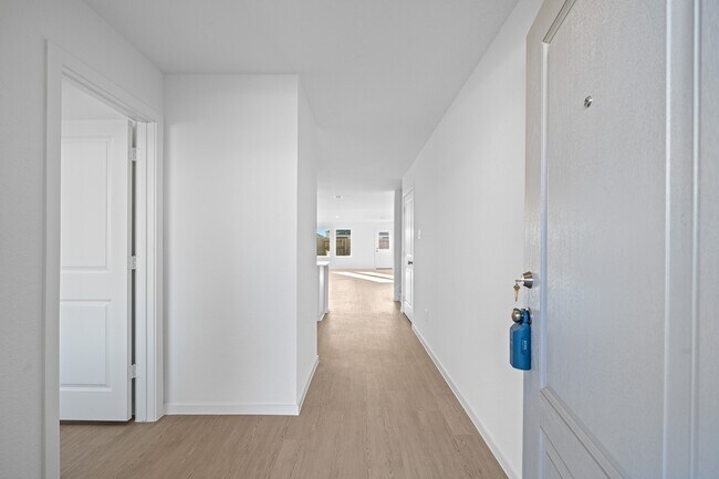 Foto del edificio - 16615 Rolling Hillside Wy