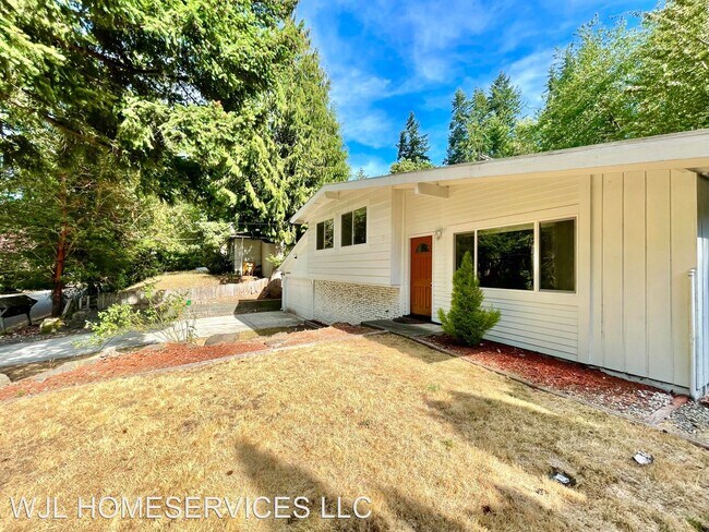 Building Photo - 4 br, 2 bath House - 15007 SE 44th PL
